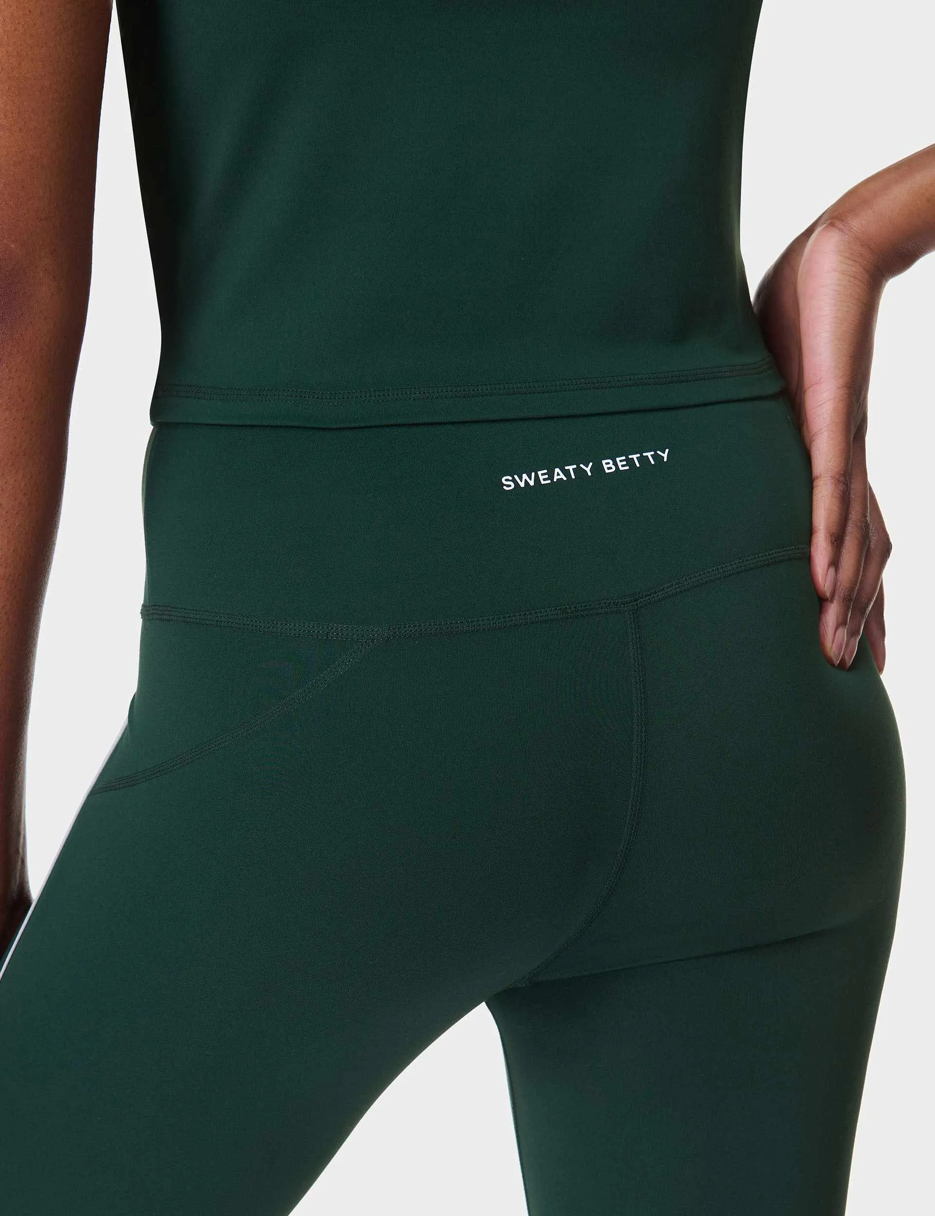 Ganztägig aktive Kontrastpaspelierung 7/8-Leggings - Zedergrün