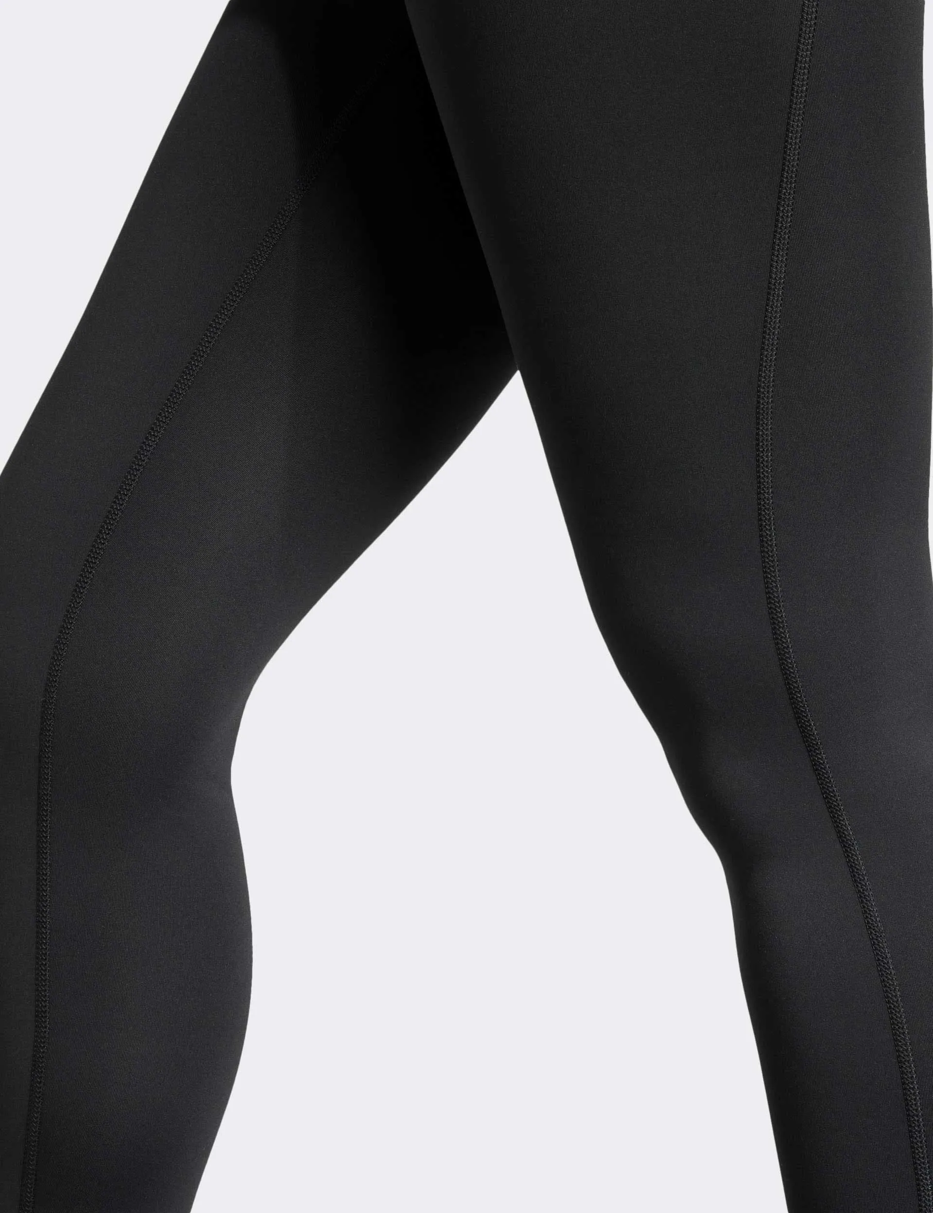 All Me Essentials Ganzbeinige Leggings - Schwarz