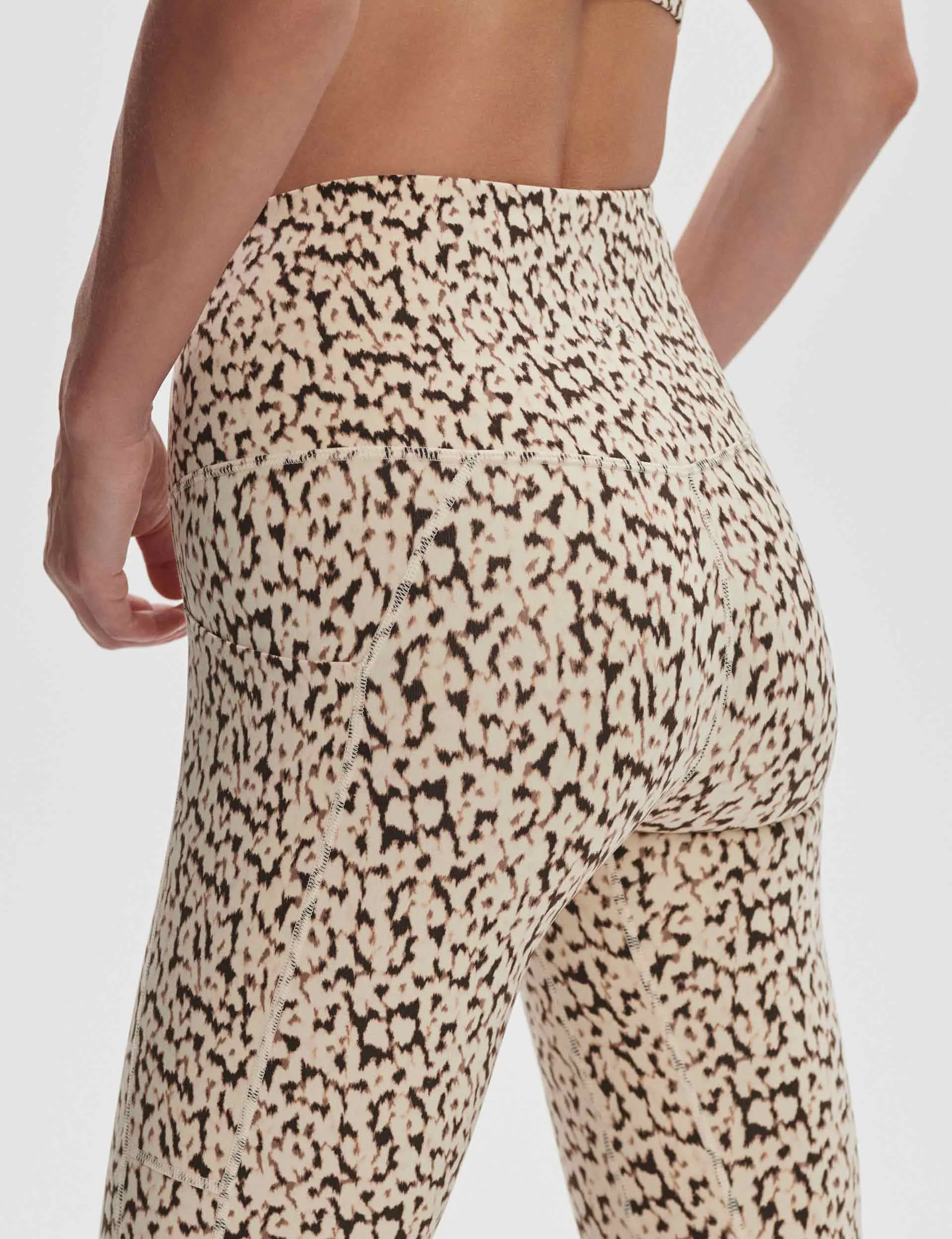Move Pocket High Legging 25