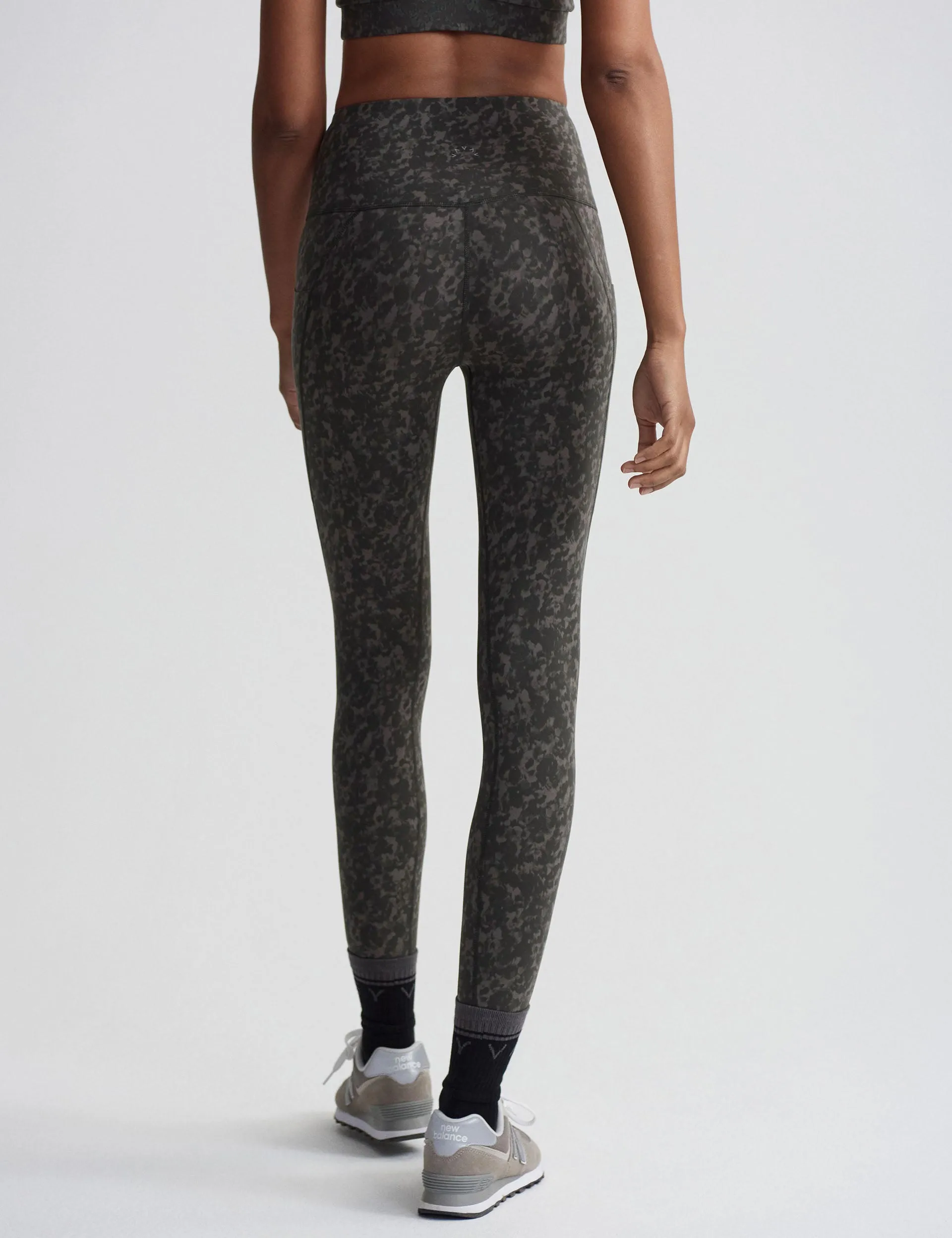 Move Pocket High Legging 25