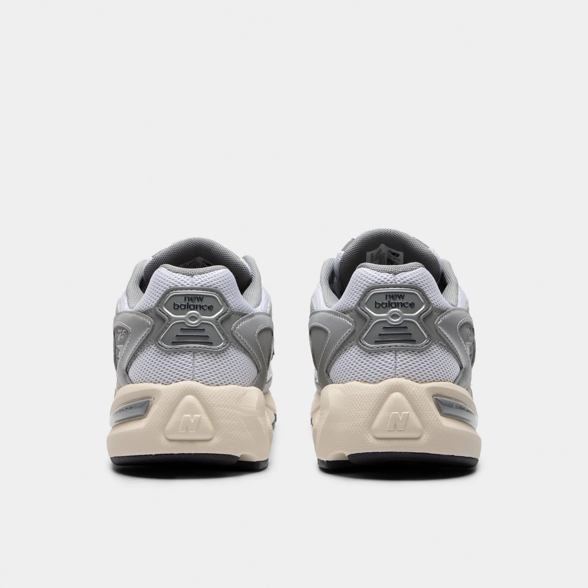 New Balance 725V1 Weiß / Metallic Silber - Schiefergrau