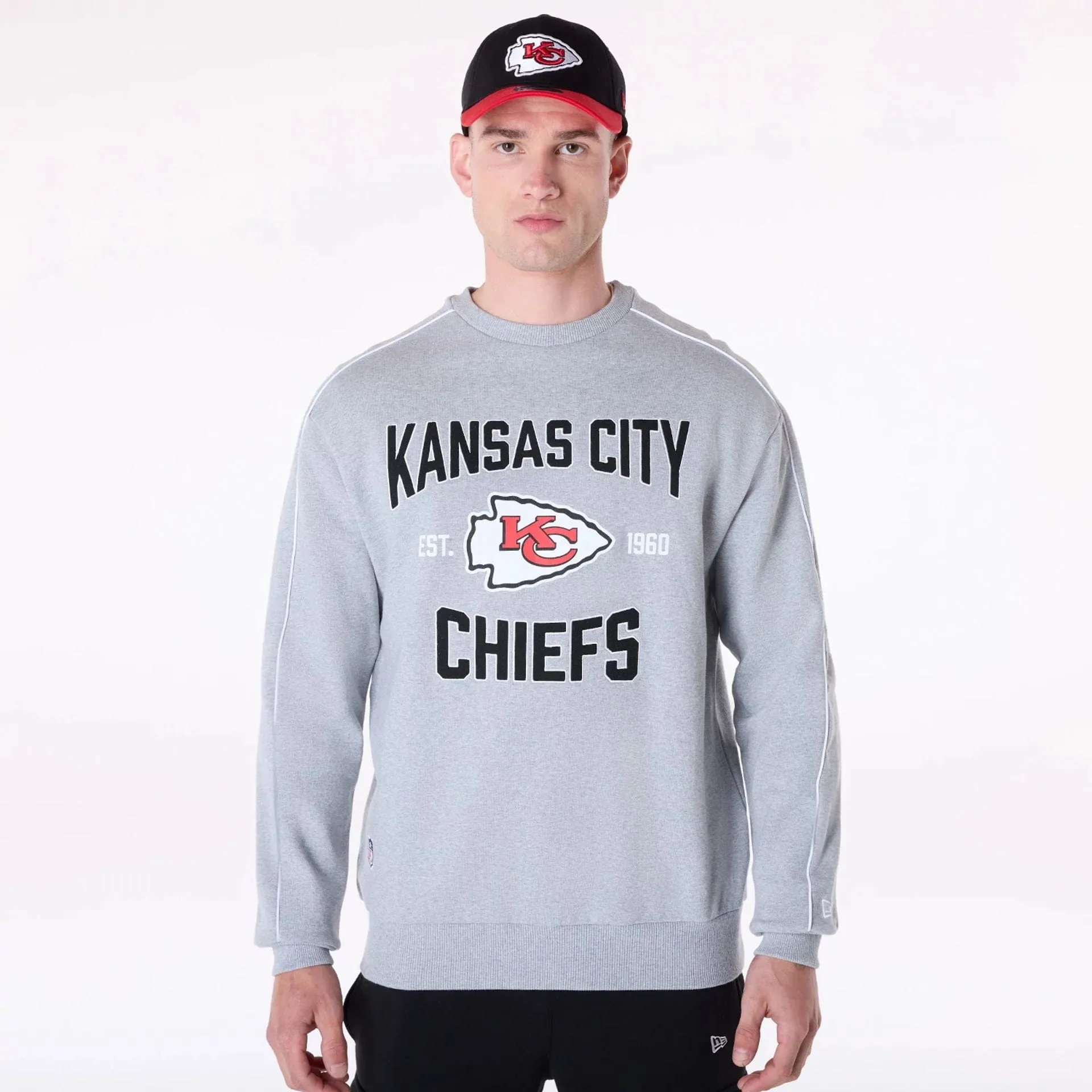 New Era Sweatshirts und Hoodies Kansas City Chiefs NFL Grau Grafik Crewneck Pullover