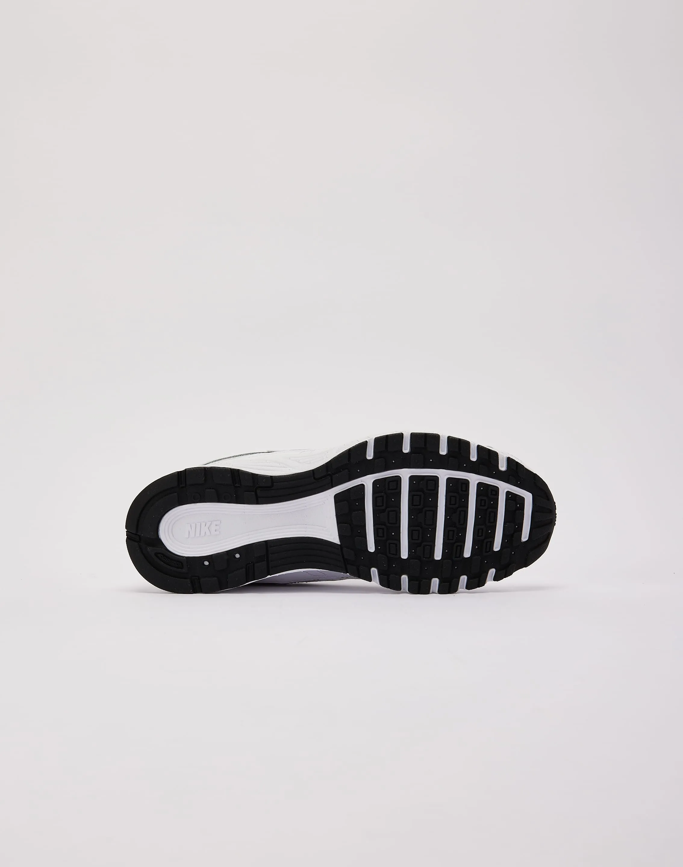 Nike P-6000 Grundschule