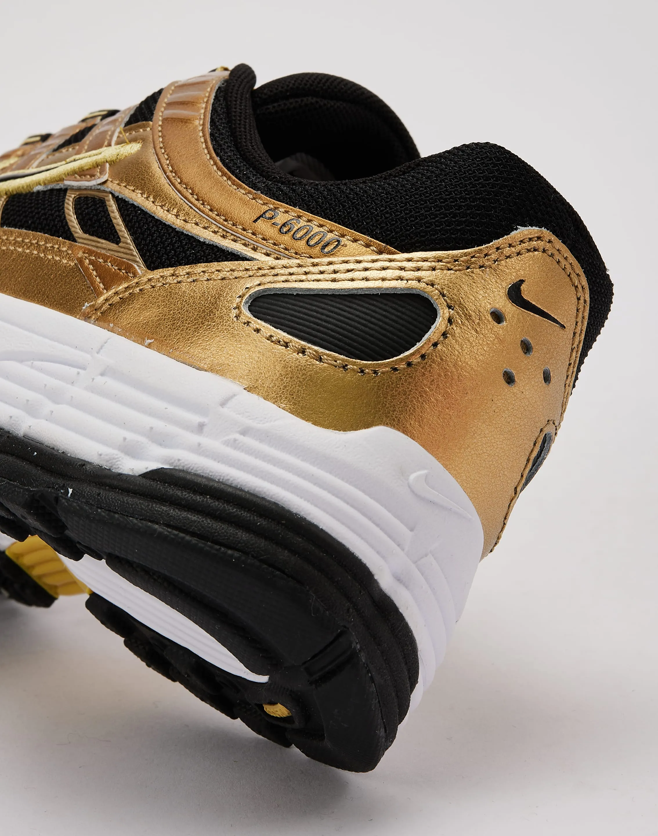 Nike P-6000 Grundschule