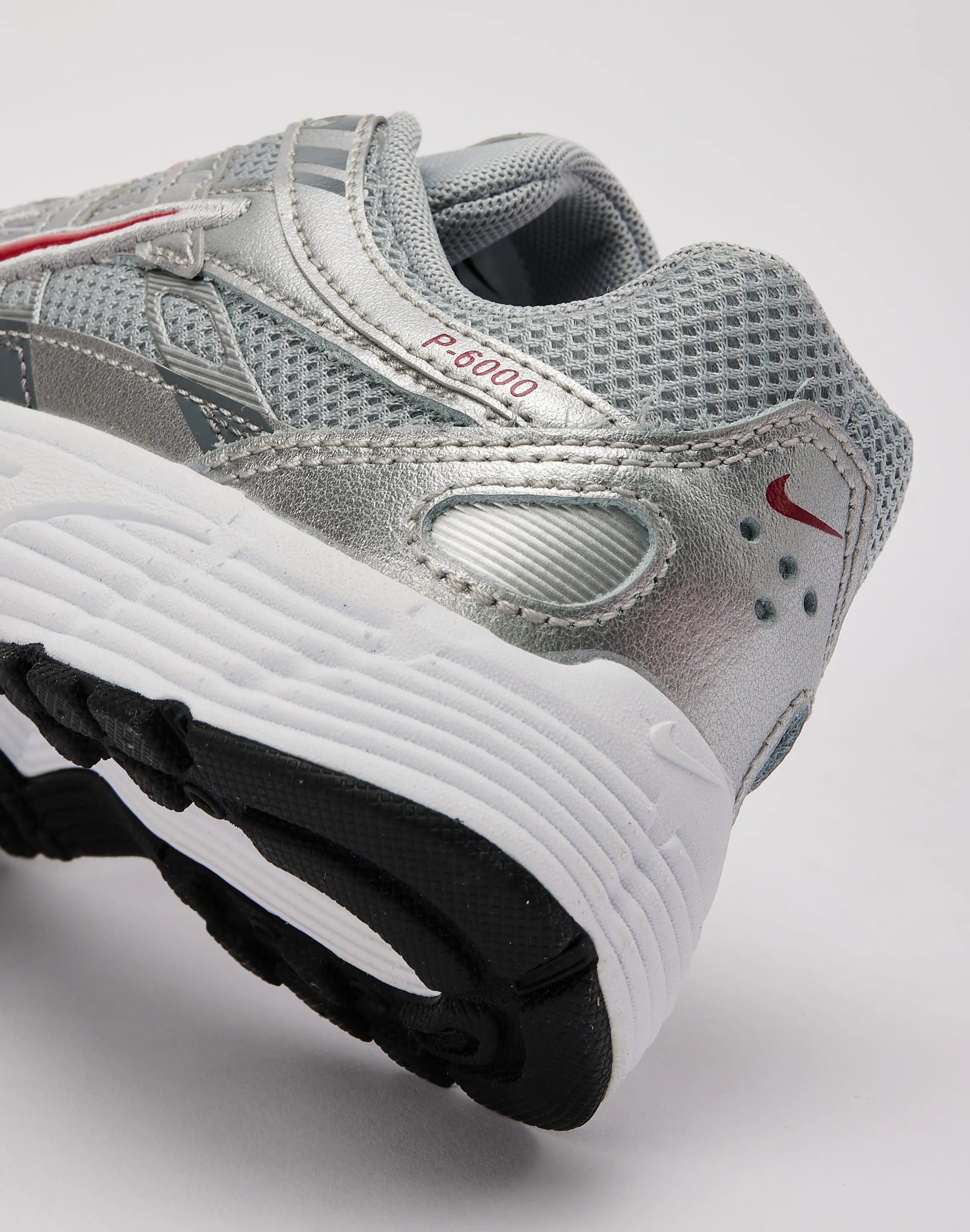 Nike P-6000 Vorschule