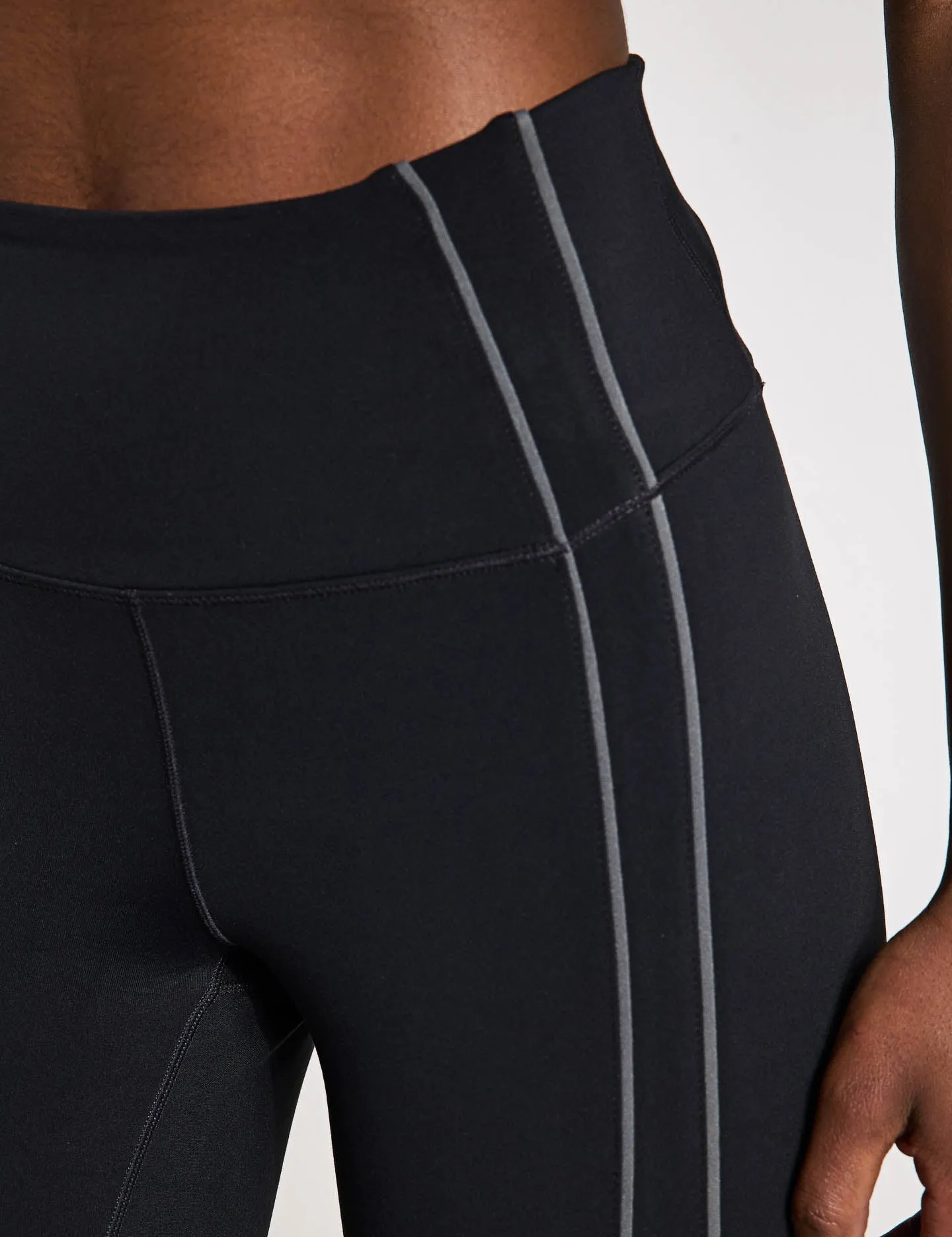 One High Waisted 7/8 Leggings - Schwarz/Eisengrau