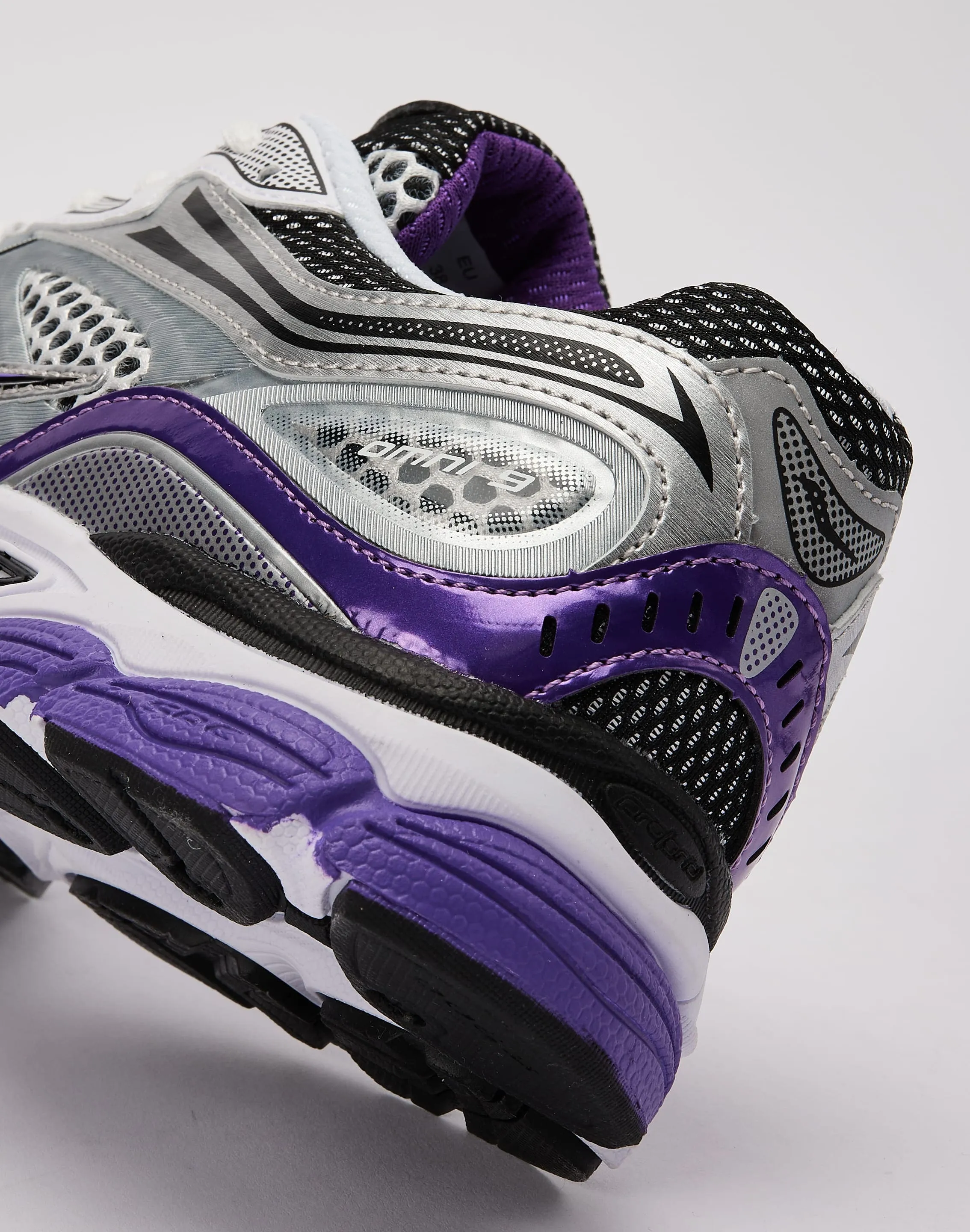 Saucony Omni 9 Grundschule
