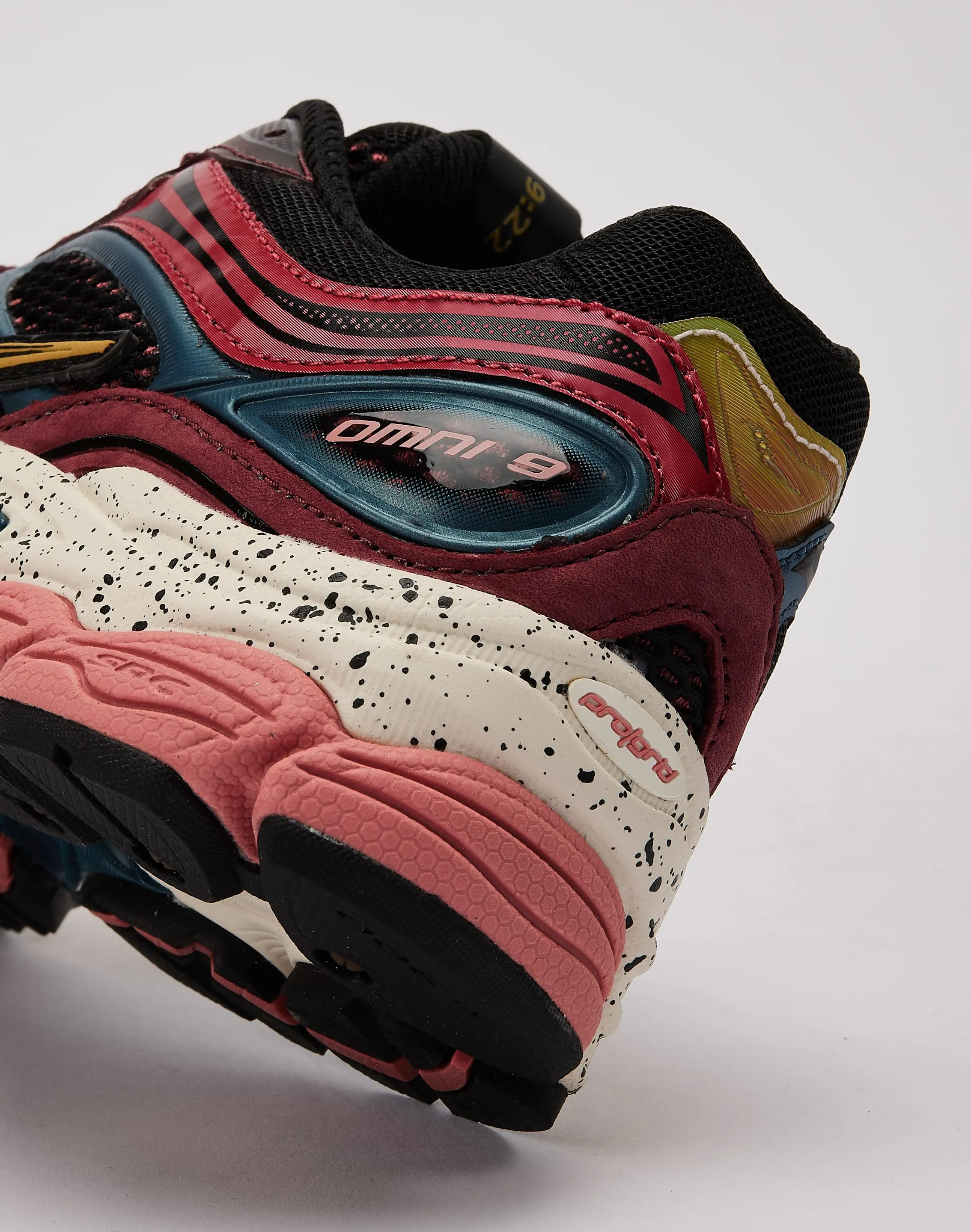Saucony ProGrid Omni 9 Grundschule