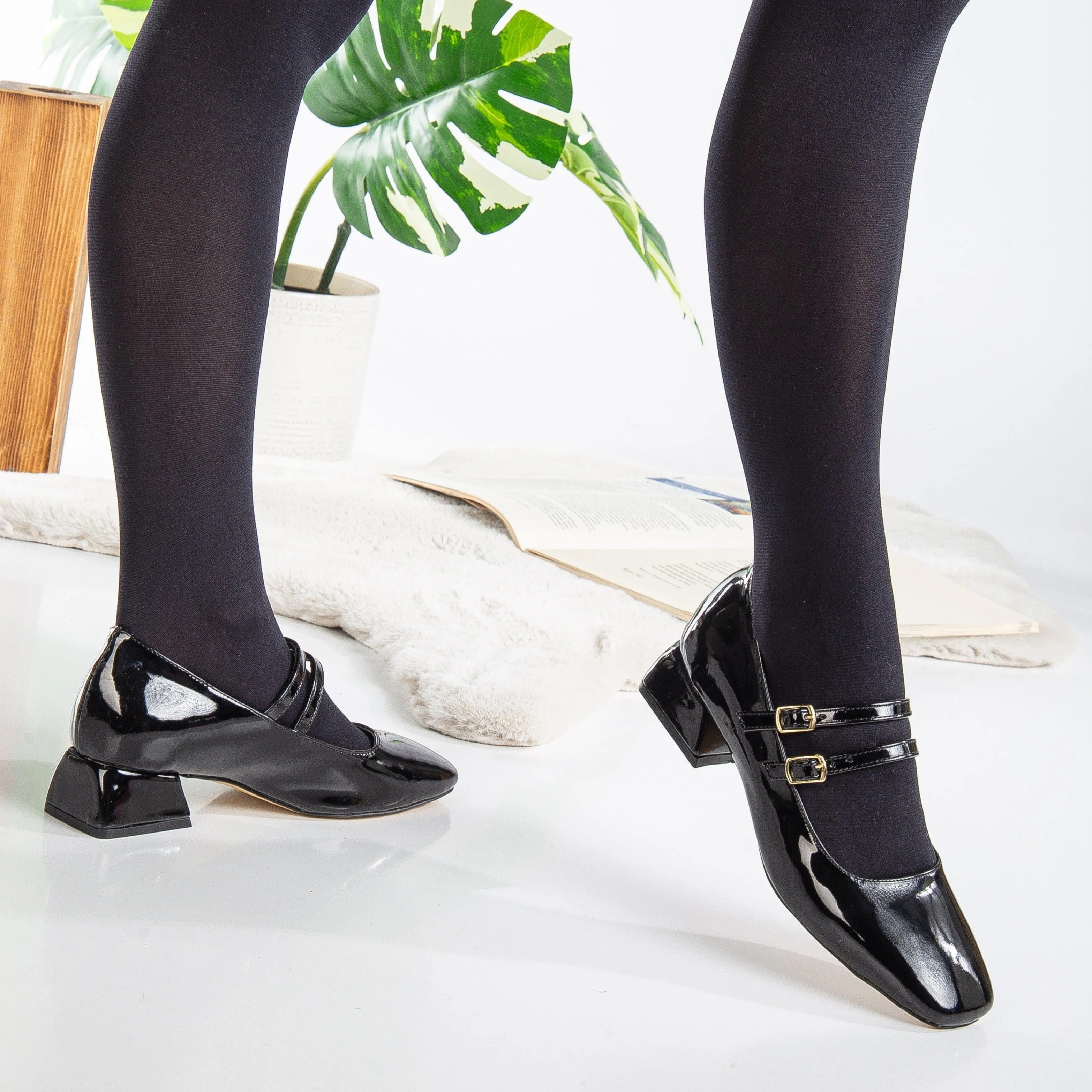 Lizbeth Vegan-Leder Mary-Jane-Schuhe | Schwarz