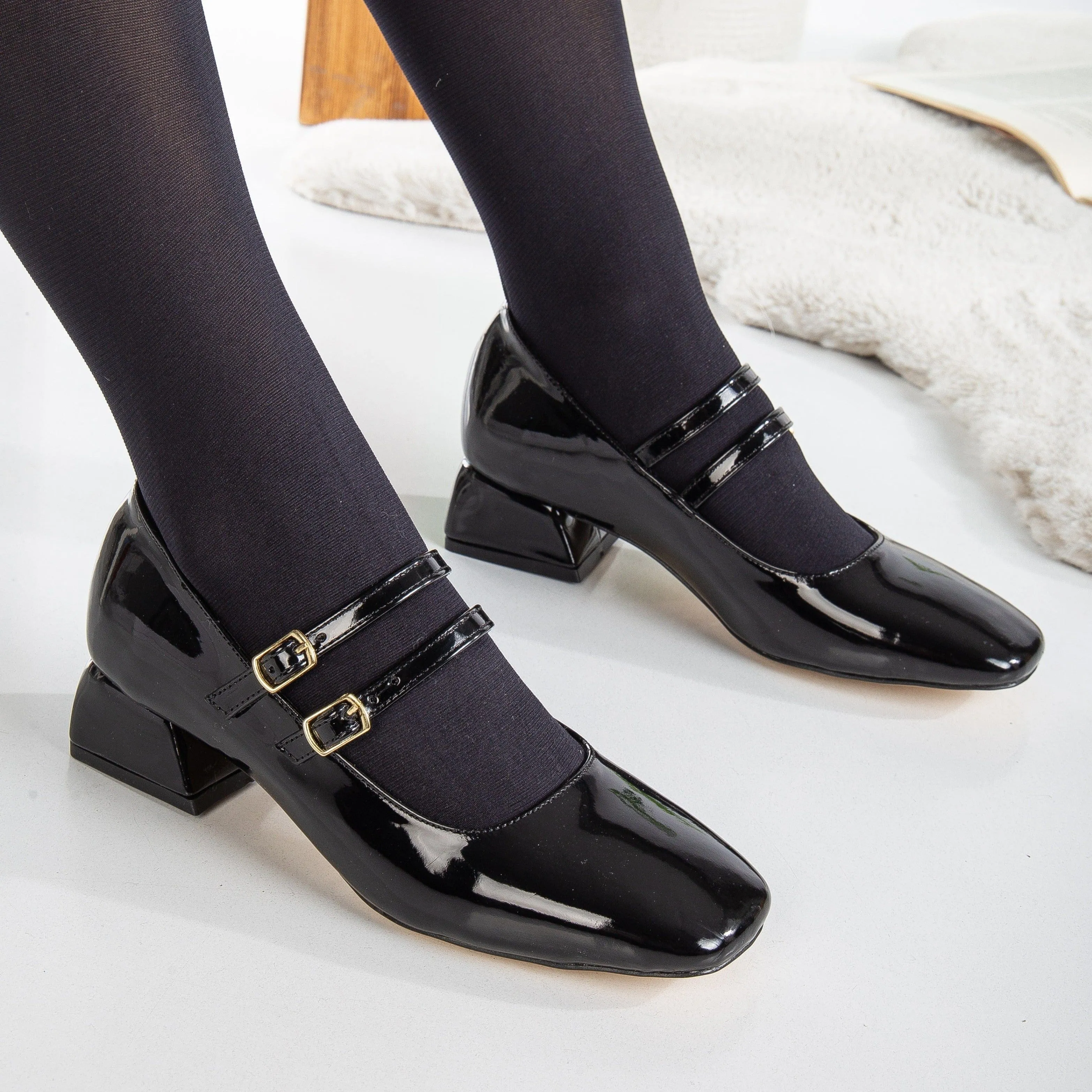 Lizbeth Vegan-Leder Mary-Jane-Schuhe | Schwarz