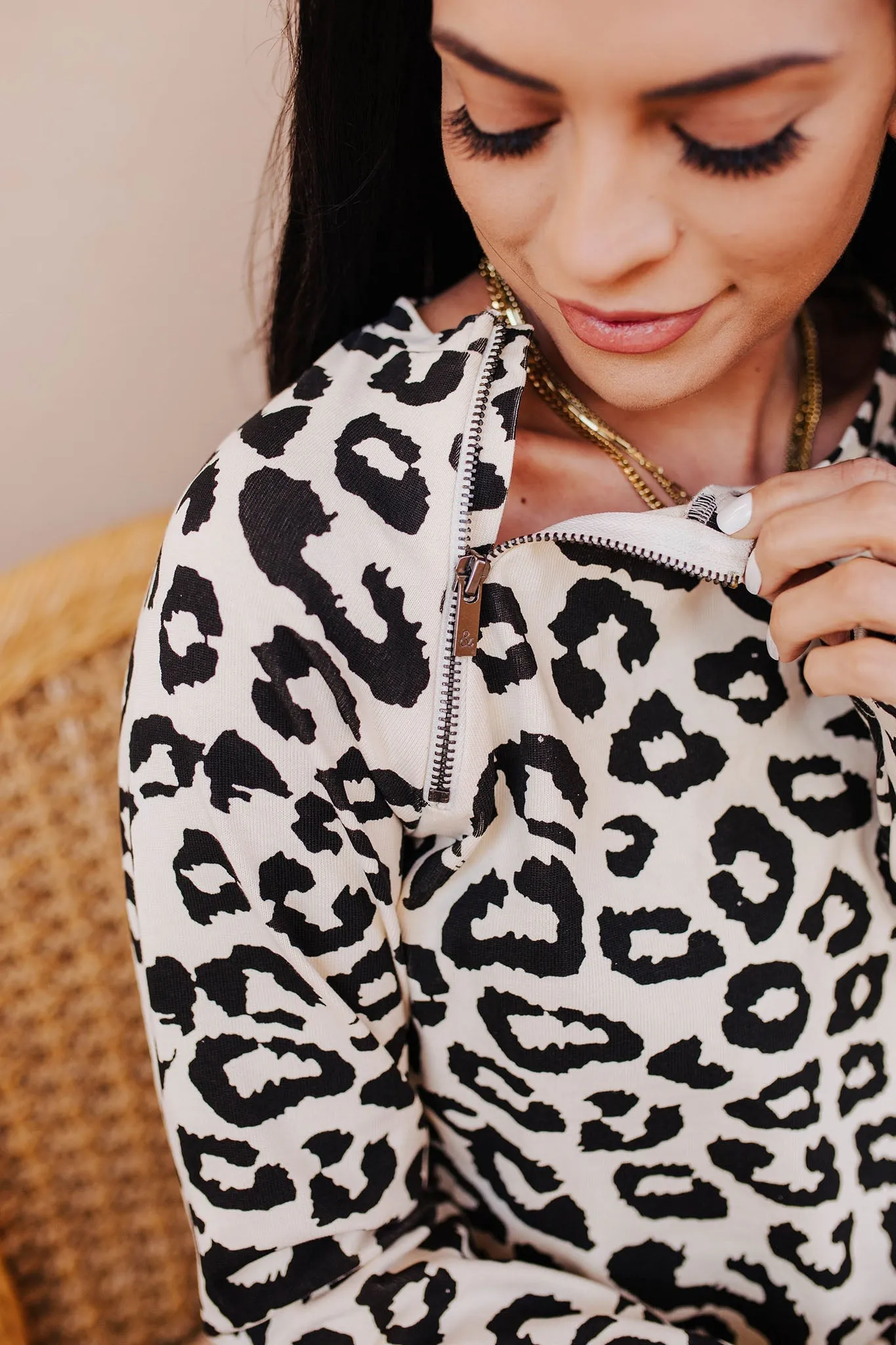 Pullover Sweatshirt - Beige Leopardenmuster mit Seitlichem Reißverschluss