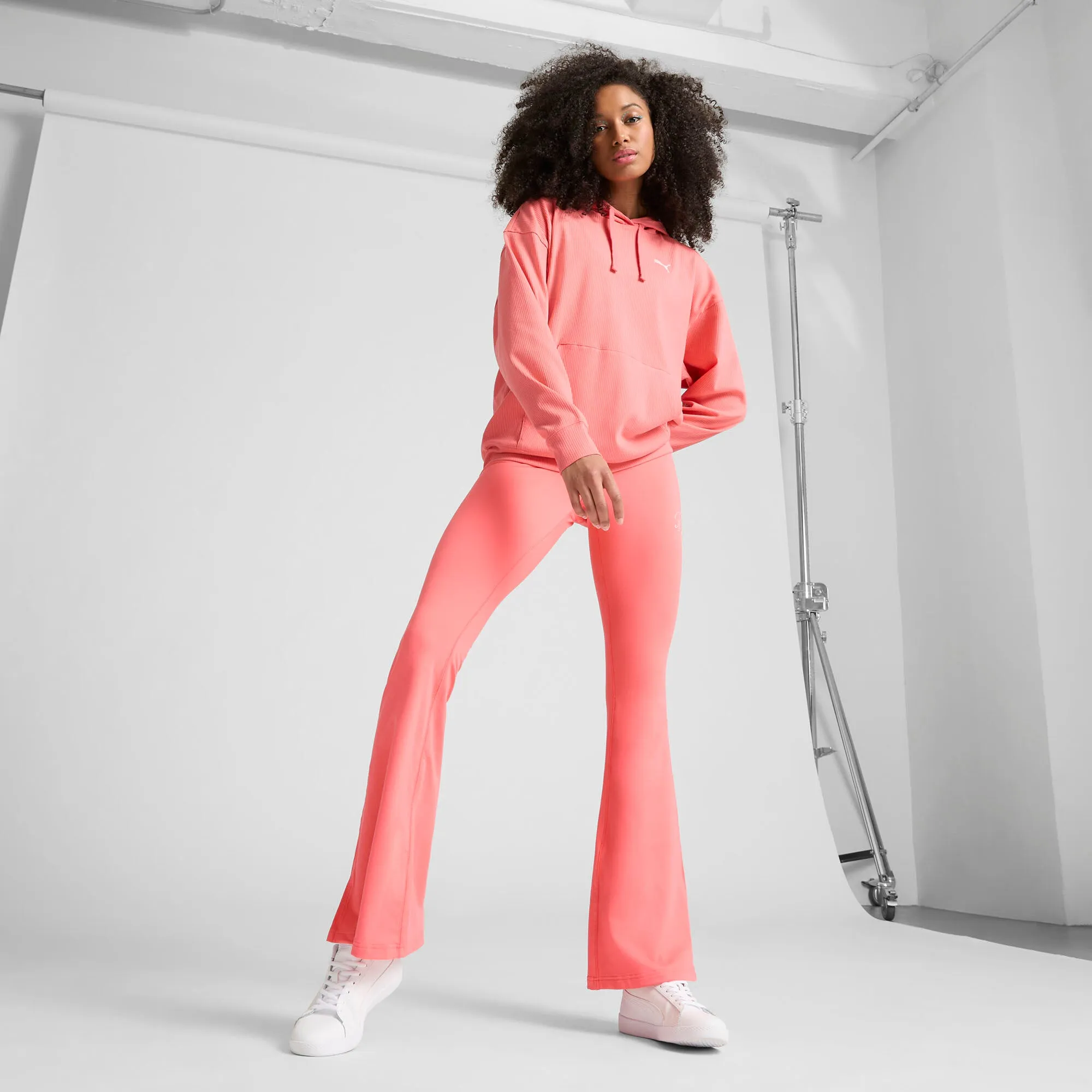 PUMA Damen ESS ELEVATED Komfort-Rippen Kapuzenpullover