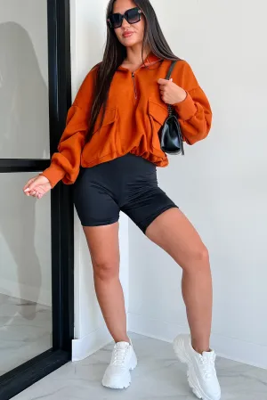 Sie ist Cool Cargo-Taschen-Halbreißverschluss-Hoodie (Vintage Rost)