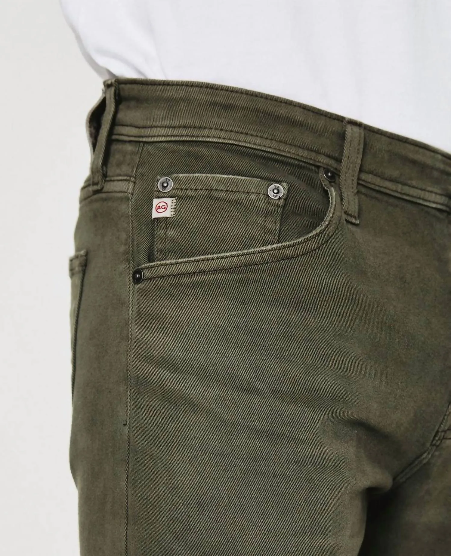 Tellis Modern Slim In 7 Jahren Schwefel Waffenkammer