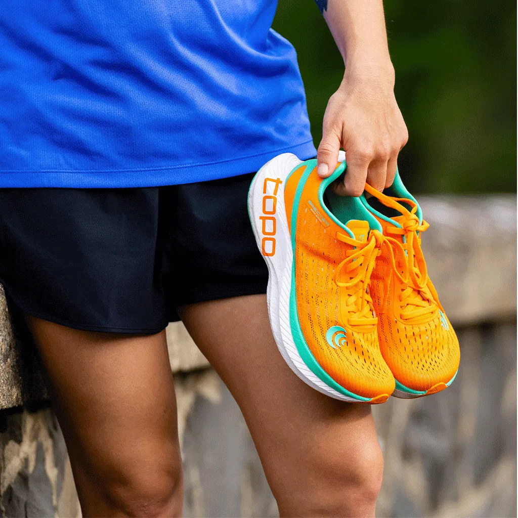 Topo Athletic SPECTER Damen Laufschuhe für die Straße